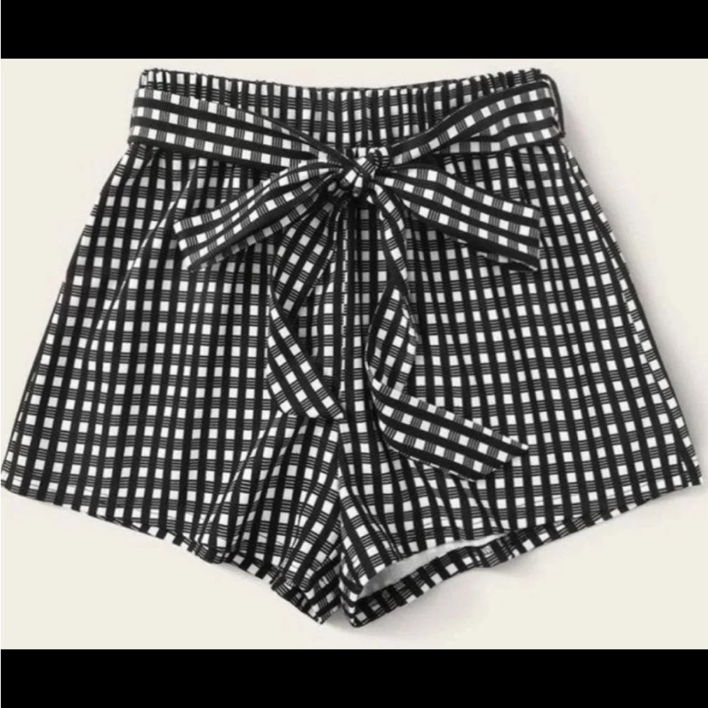 Large 2 piece set, gingham shorts and tank top